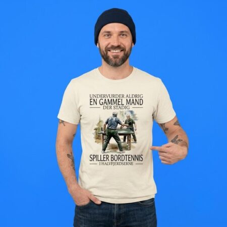 En Gammel Mand, t-shirt & apparel unique design