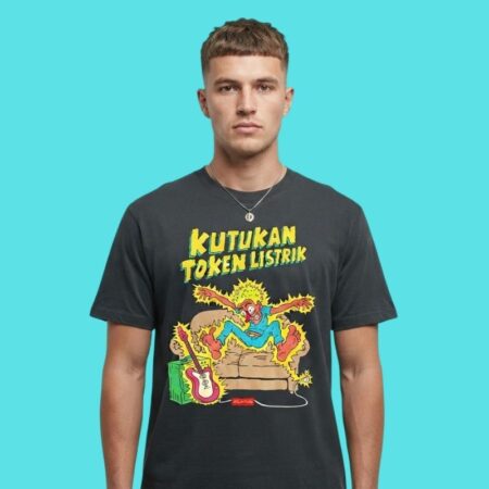 Kutukan Token Listrik Electric Shock Funny Satire Tee